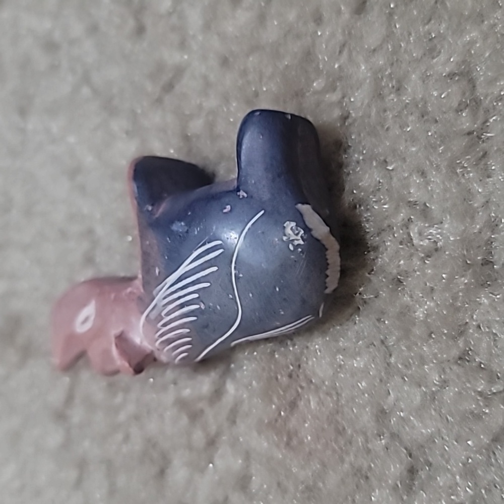 Stone Carved Rhino - Picture 3 of 4